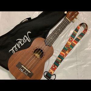 UKULELE+CASE+STRAP ARTALL BRAND 21 INCH